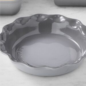 Le Creuset 23cm Round Pie Dish- Mist Grey
